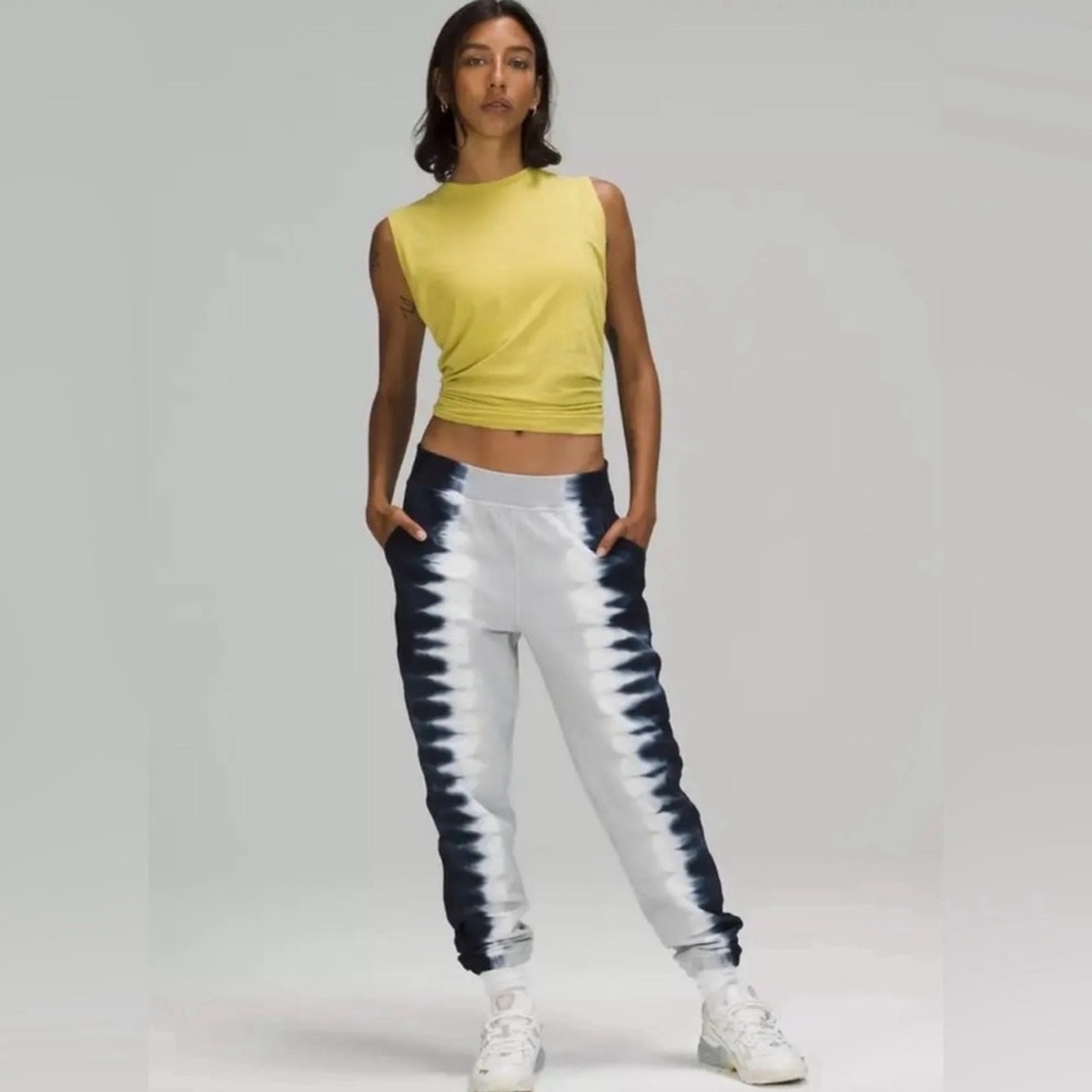 Lululemon LA Extreme Low Rise Jogger Tie Dye Size 8 True Navy/vapor NWT